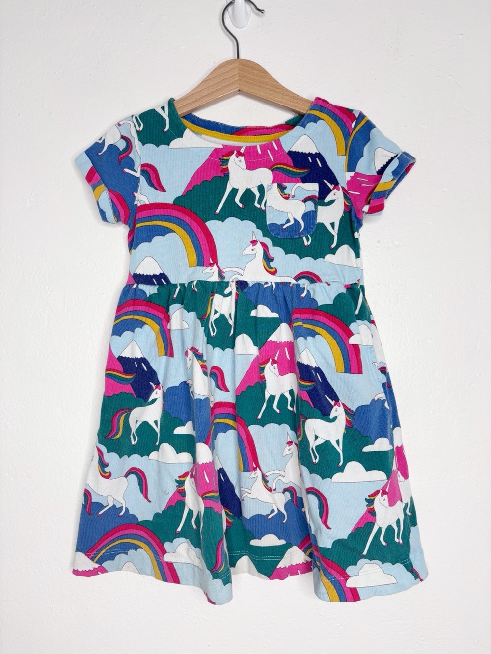 Mini Boden Unicorn Rainbow Jersey Dress Short Sleeve *Play Condtion* size 5-6yrs